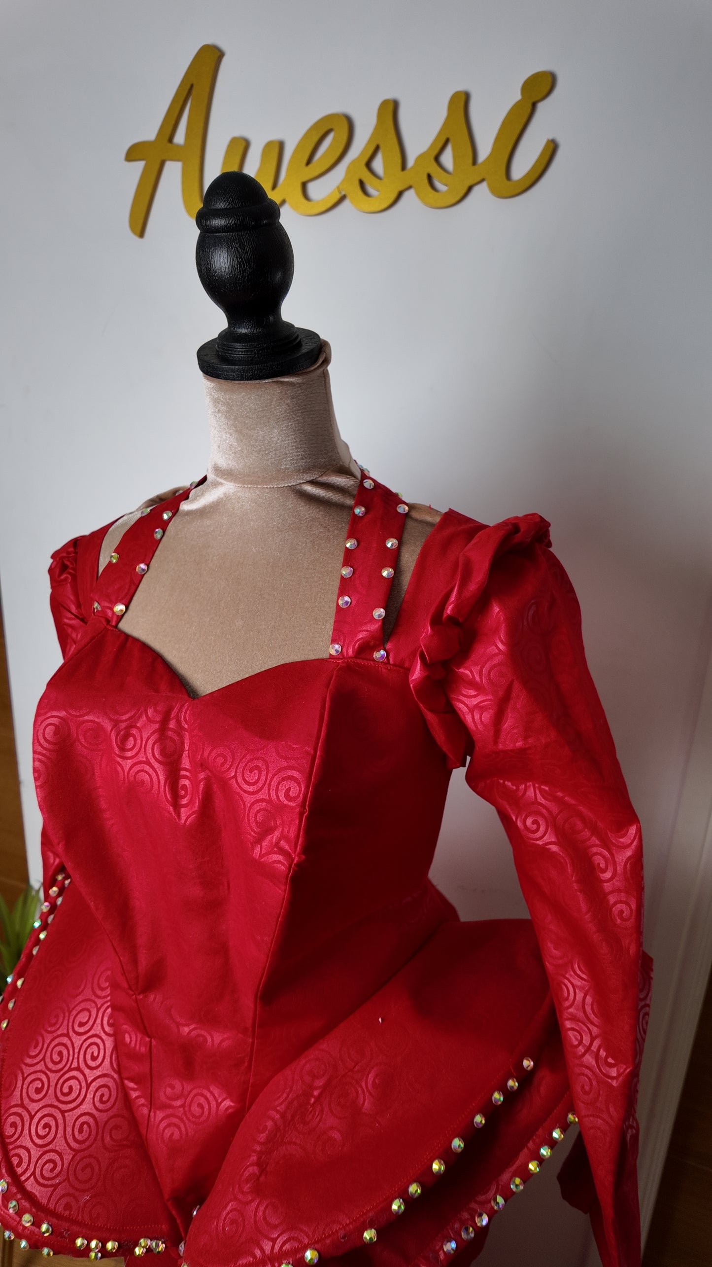 Maimouna Noor Reduced